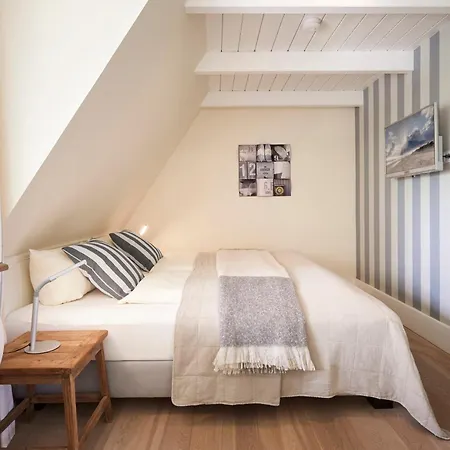 Apartment Altes Museum Haus 3 *